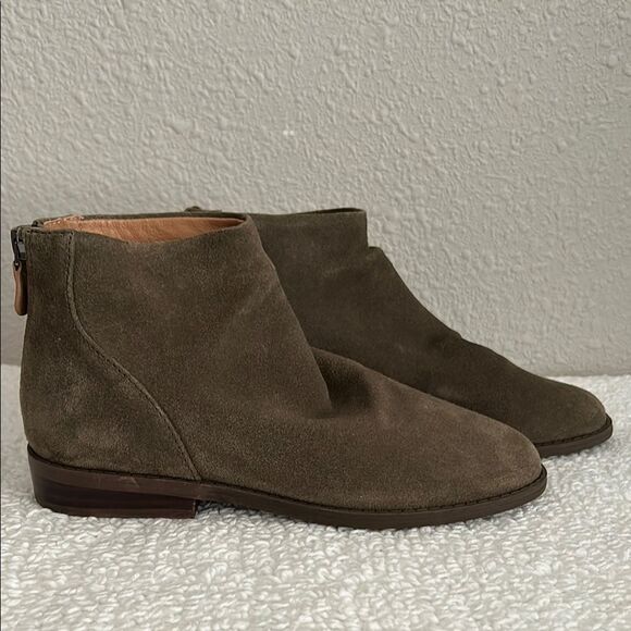 gentle souls Shoes - Gentle Souls by Kenneth Cole Women's Size 5.5 Emma Zip Ankle Boot